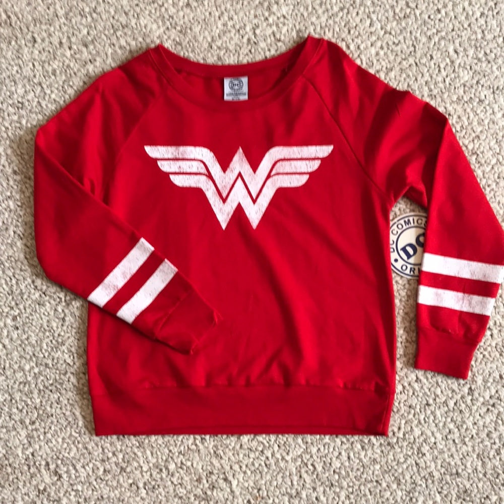 Wonder women sweatshirt. Brand new, never worn.